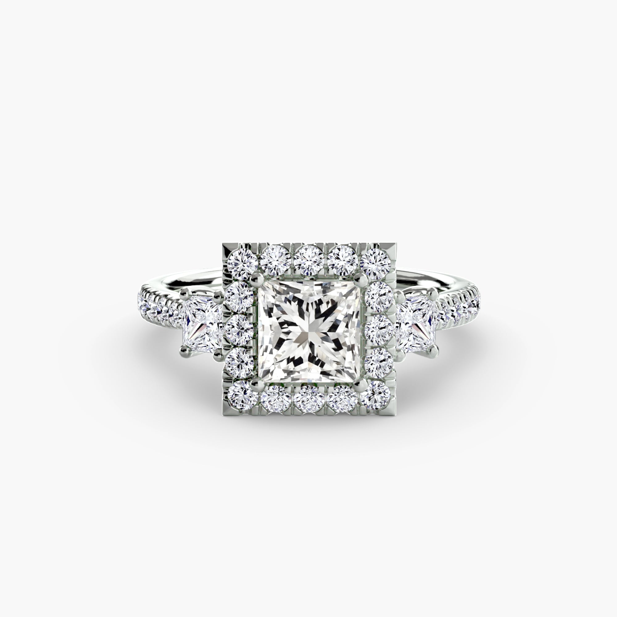 Inel Three-Stone cu Halo